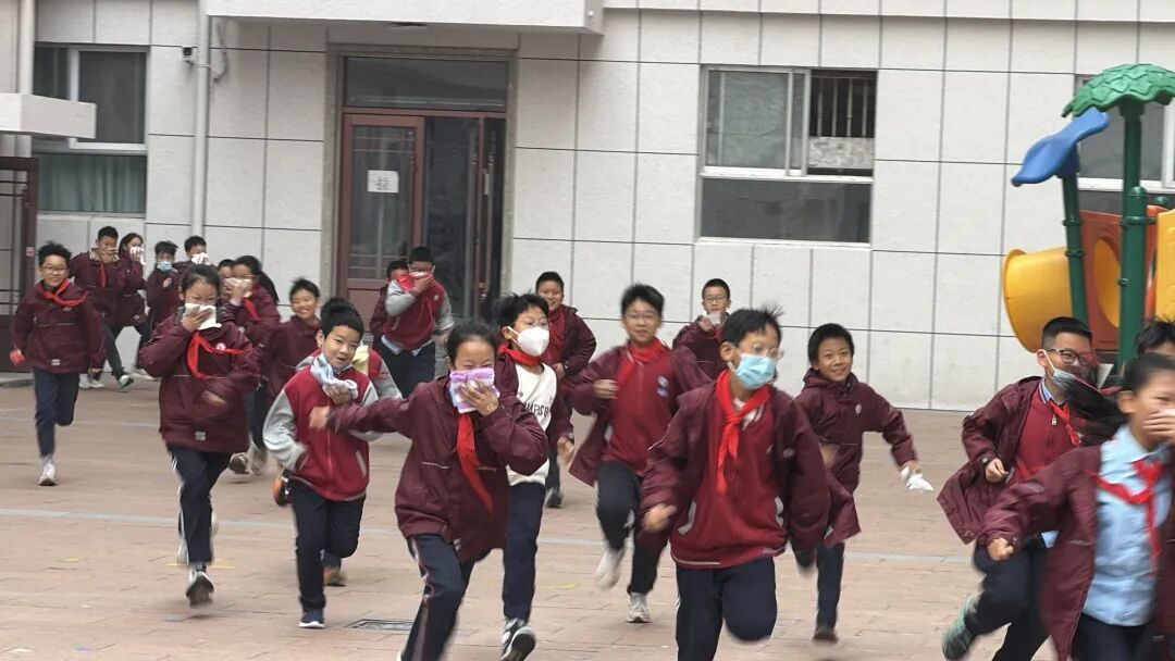 【立小•安全】穿越