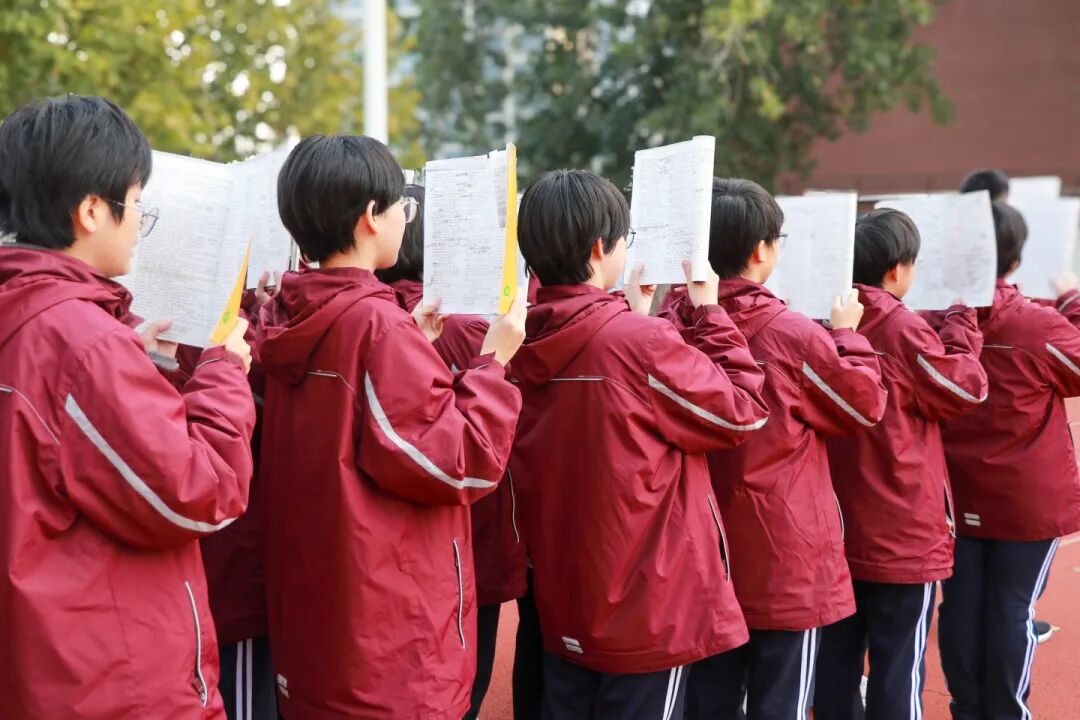 校园温度计丨刻度上的时光与热爱