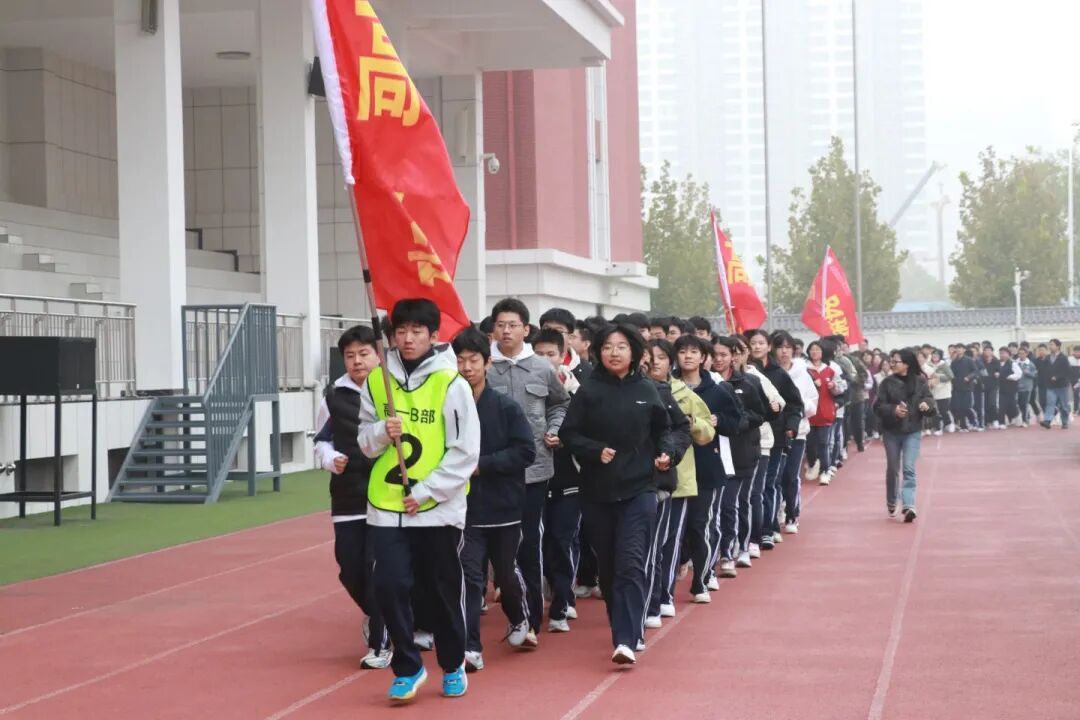 校园温度计丨刻度上的时光与热爱