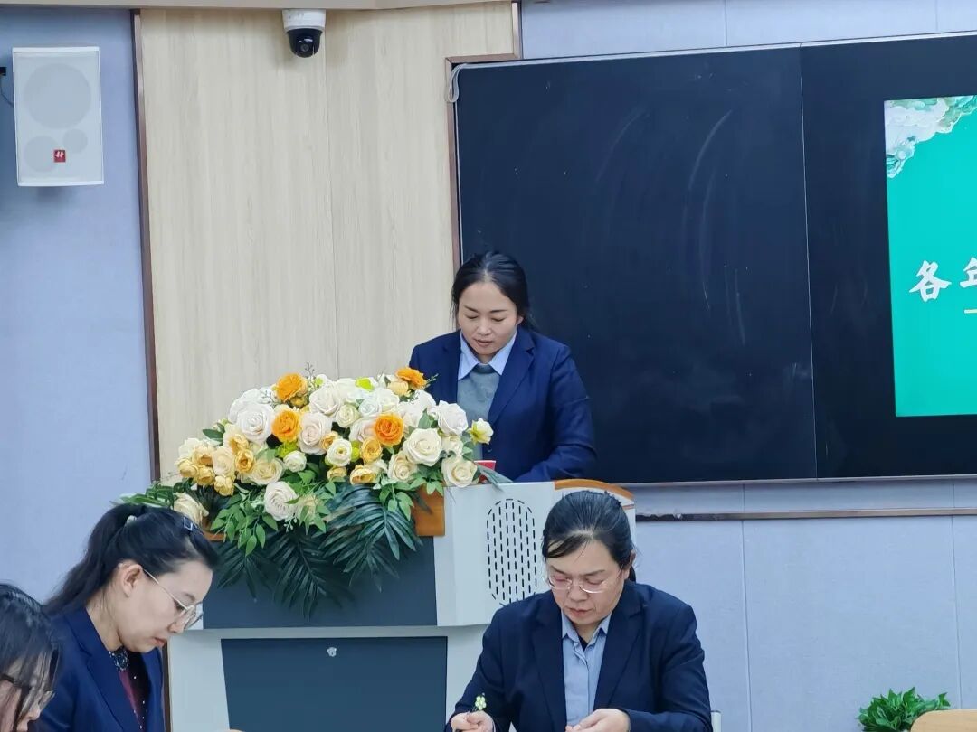 立小•教研】秋光为序 共赴新程|期中教育教学总结会