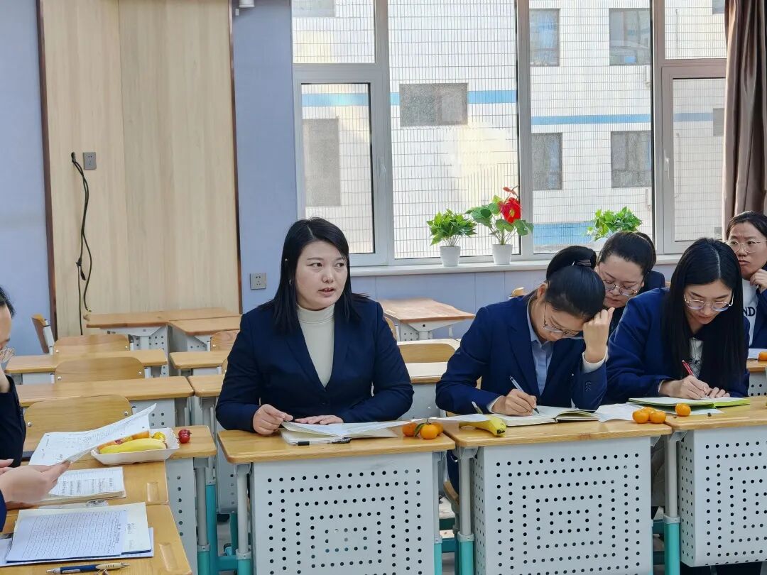 立小•教研】秋光为序 共赴新程|期中教育教学总结会