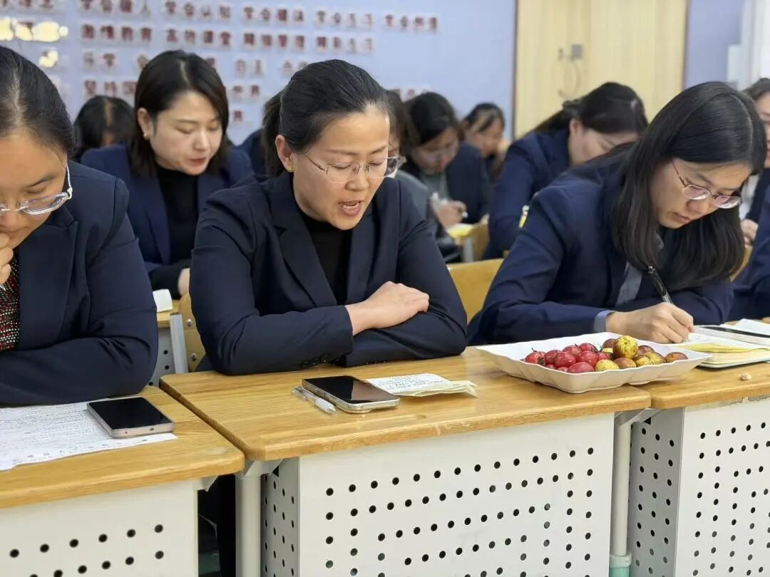 立小•教研】秋光为序 共赴新程|期中教育教学总结会