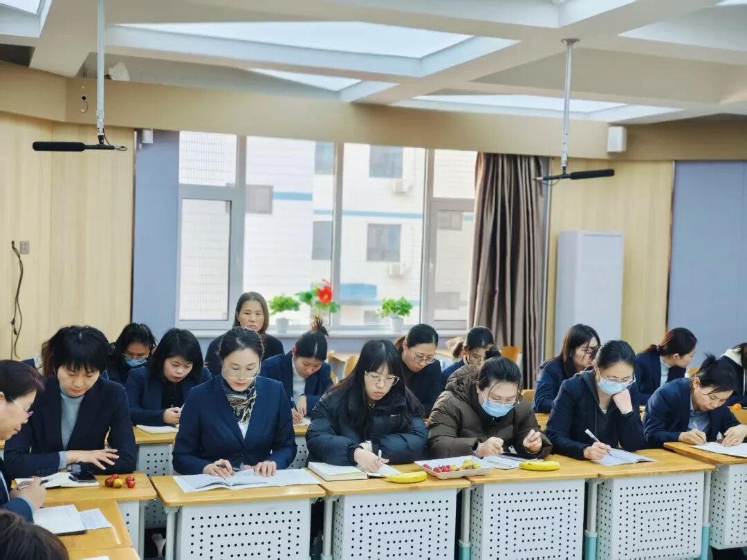 立小•教研】秋光为序 共赴新程|期中教育教学总结会