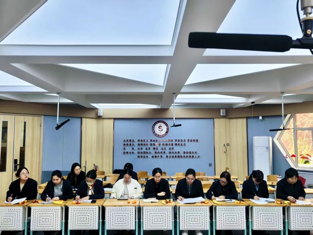 立小•教研】秋光为序 共赴新程|期中教育教学总结会