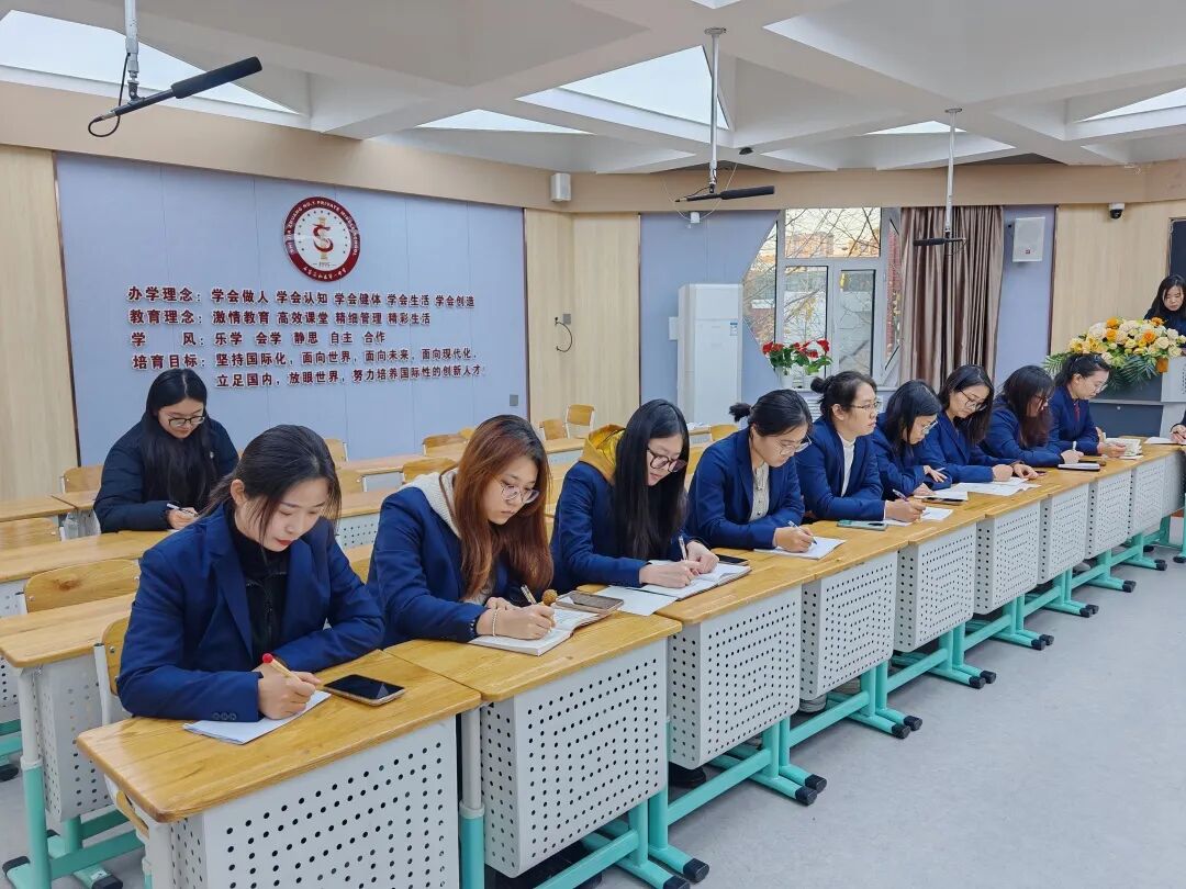 立小•教研】秋光为序 共赴新程|期中教育教学总结会