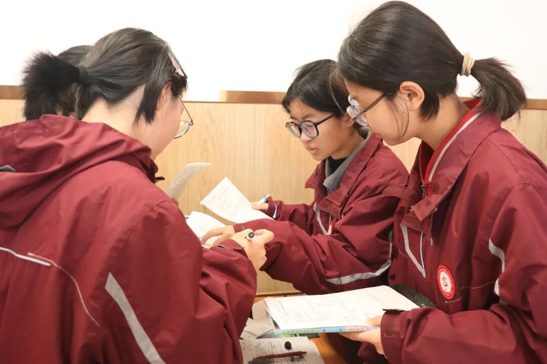 嗨！介绍一下，这是我的校园搭子！