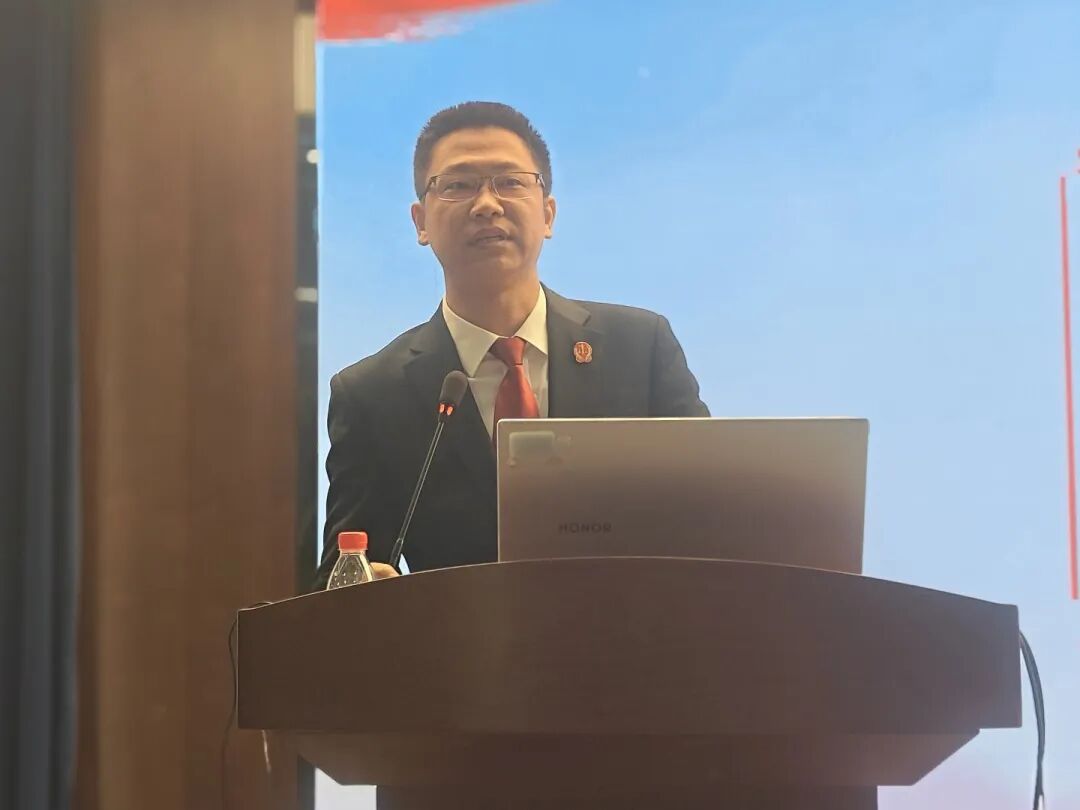 法治进校园 护航青春不“欺凌”丨我校开展法制教育专题讲座