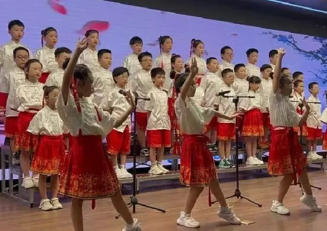 【立小•荣耀】书香buff叠满！我校喜获“全国阅读特色示范校”荣誉！