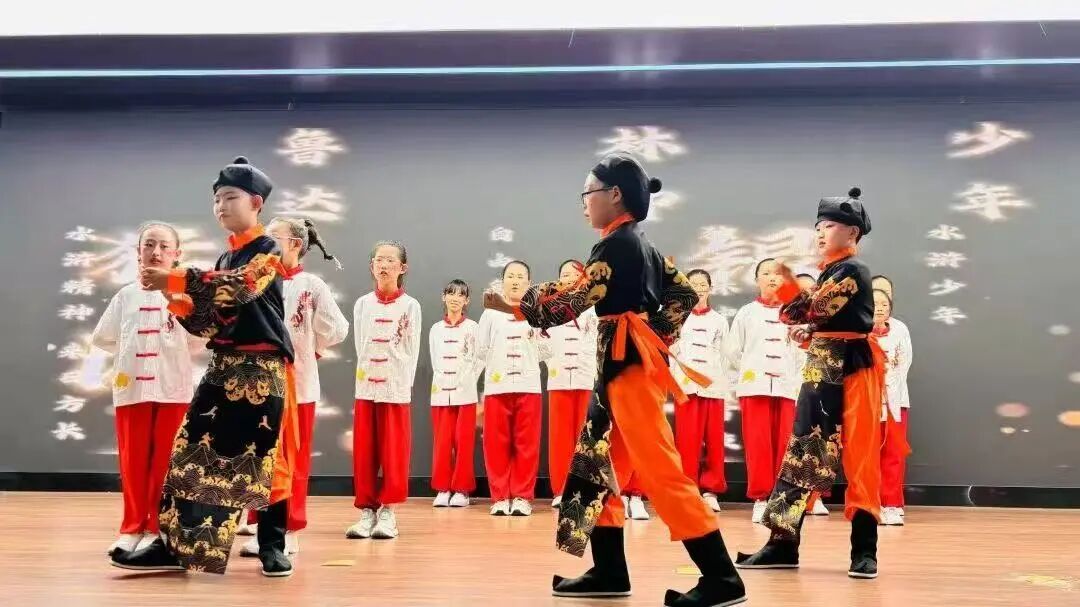 【立小•荣耀】书香buff叠满！我校喜获“全国阅读特色示范校”荣誉！