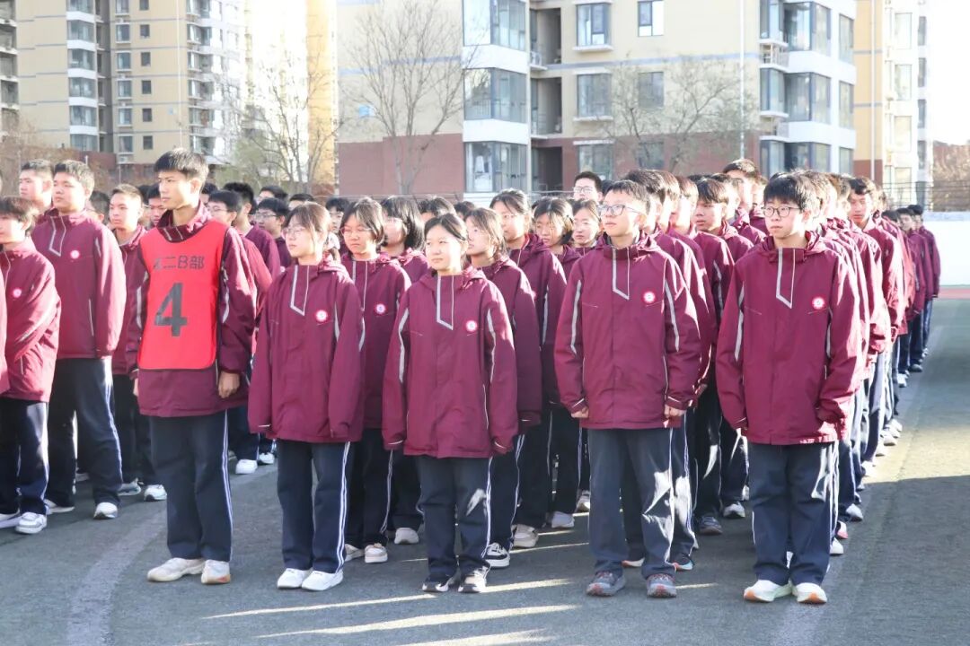 以国之名寄哀思 以史为鉴砺初心｜私立一中举行国家公祭日主题升旗仪式