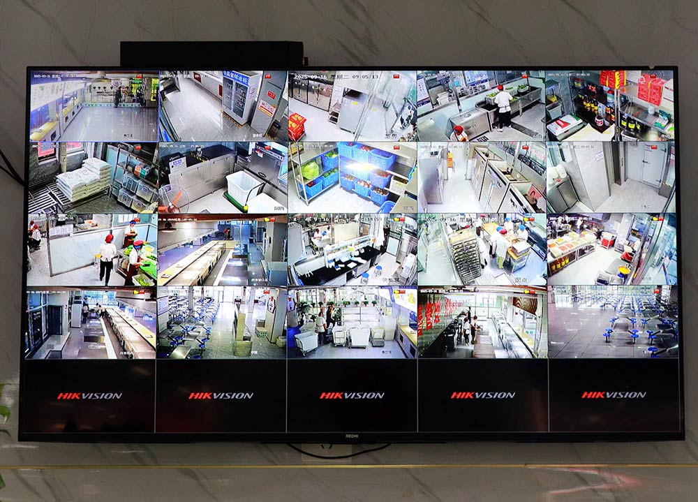 家校共“餐”话成长丨私立一中家长陪餐活动温馨纪实