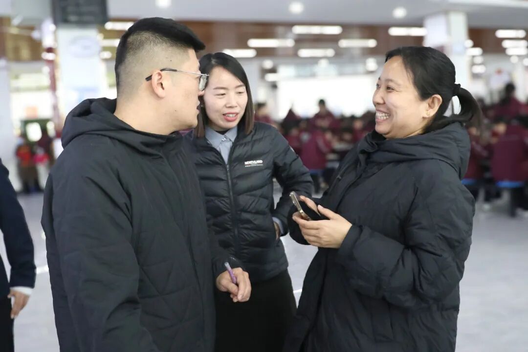 家校共“餐”话成长丨私立一中家长陪餐活动温馨纪实