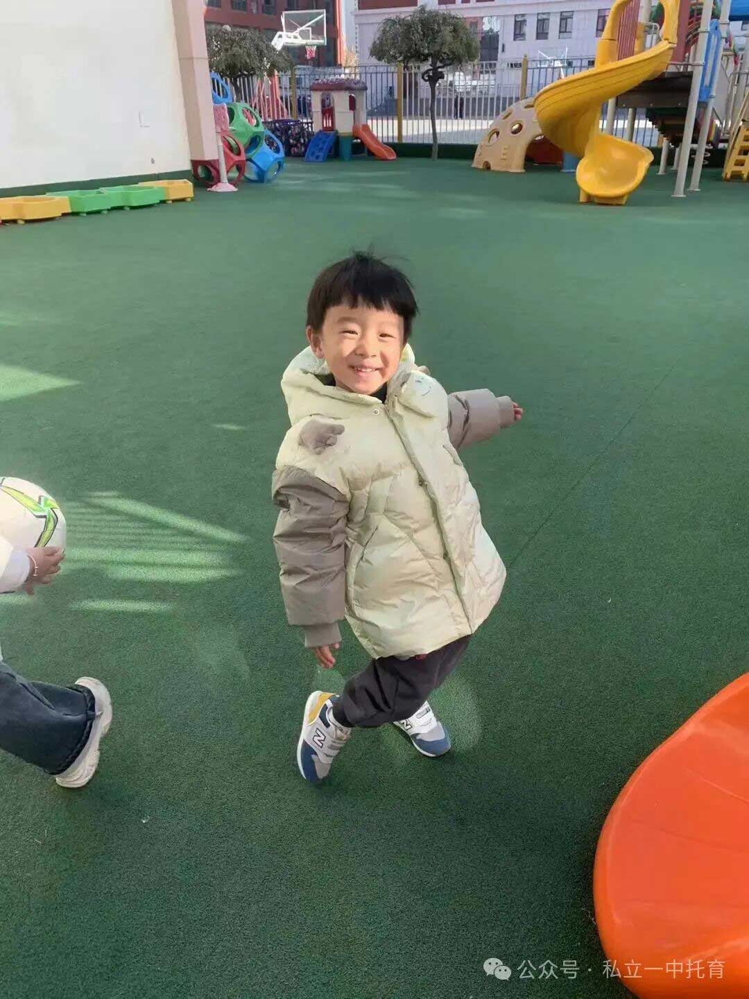 托育冬季健康指南，守护萌娃温暖过冬