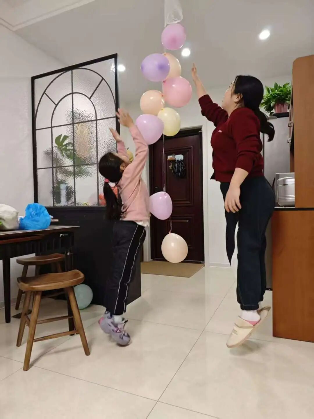 【立小•体育】运动相伴暖冬日 亲子携手向未来｜立小冬季三跳一拔对抗赛纪实