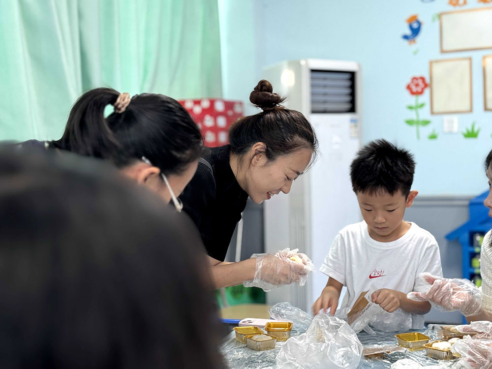 手作团圆月，巧趣迎中秋——石家庄私立一中附属小学衔接部中秋月饼DIY活动纪实