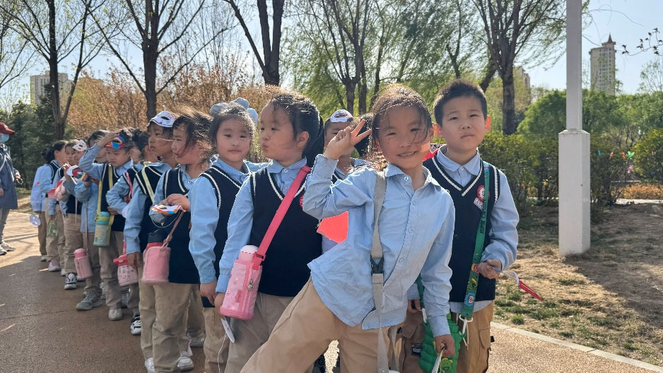 花开正当时，春游促成长——石家庄私立一中附小衔接部春游活动纪实