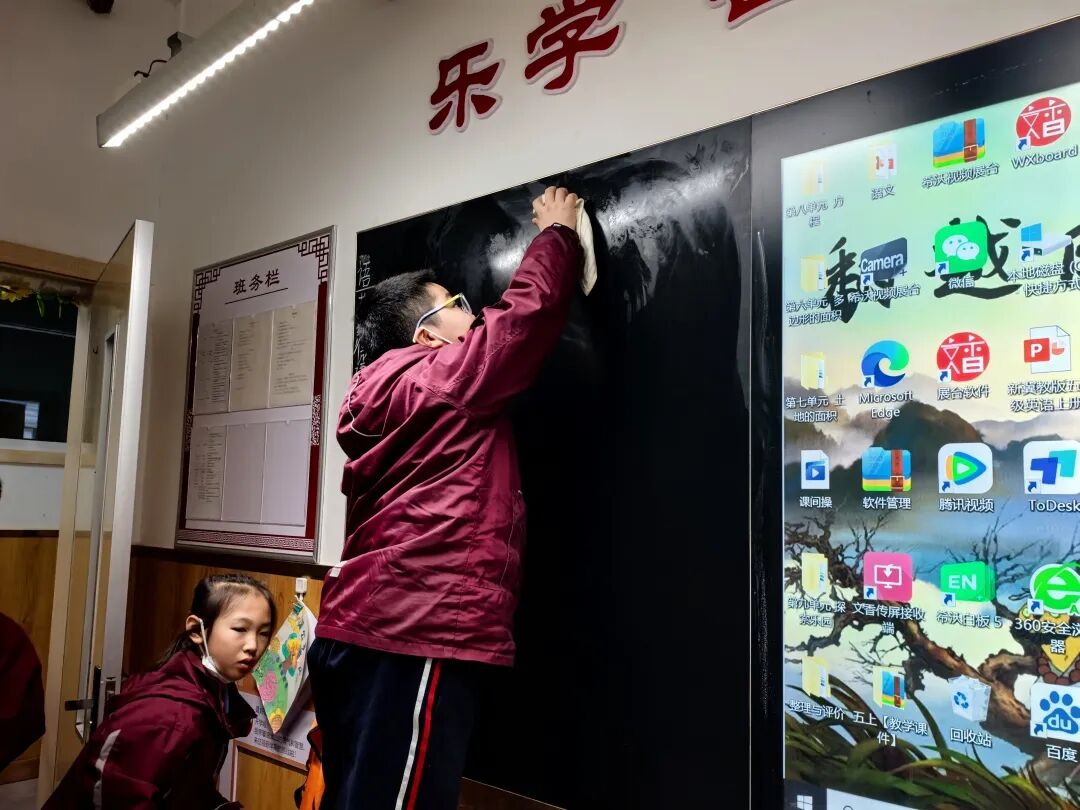 【立小•劳育】除了知识，我们更想教给孩子这些……｜劳育节的温暖与收获纪实