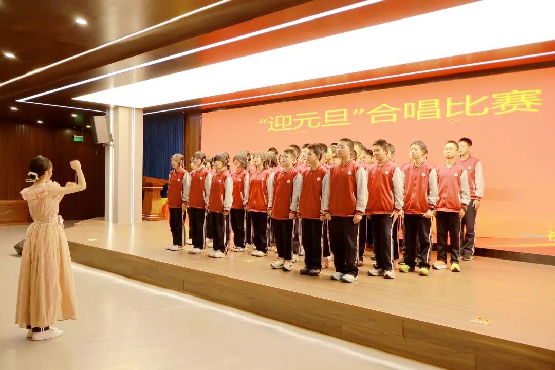 以歌声为翼，赴青春之约 | 私立一中初二年级合唱比赛