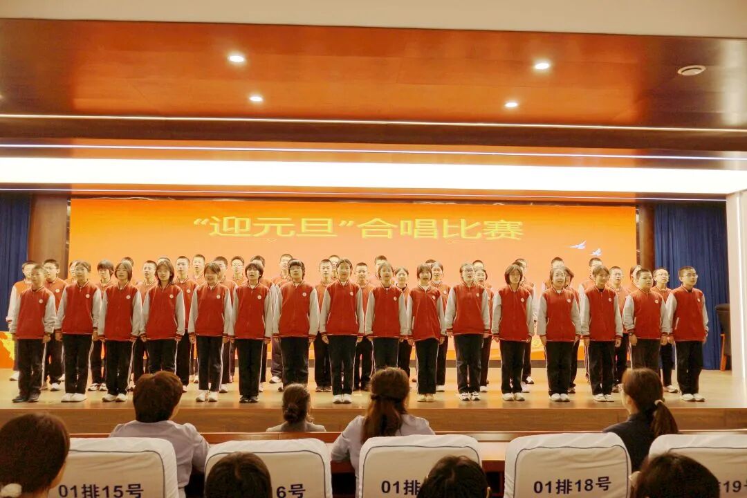 以歌声为翼，赴青春之约 | 私立一中初二年级合唱比赛
