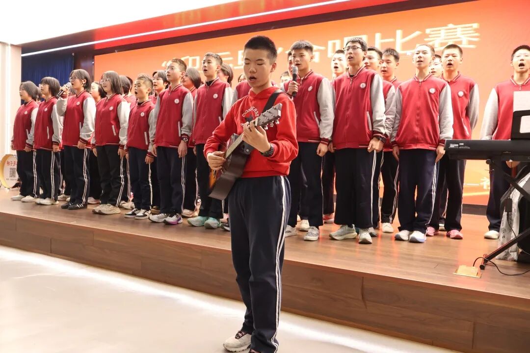 以歌声为翼，赴青春之约 | 私立一中初二年级合唱比赛