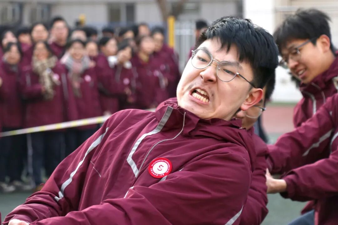 力拔山兮气盖世！丨私立一中高中学子迎元旦拔河比赛圆满举行