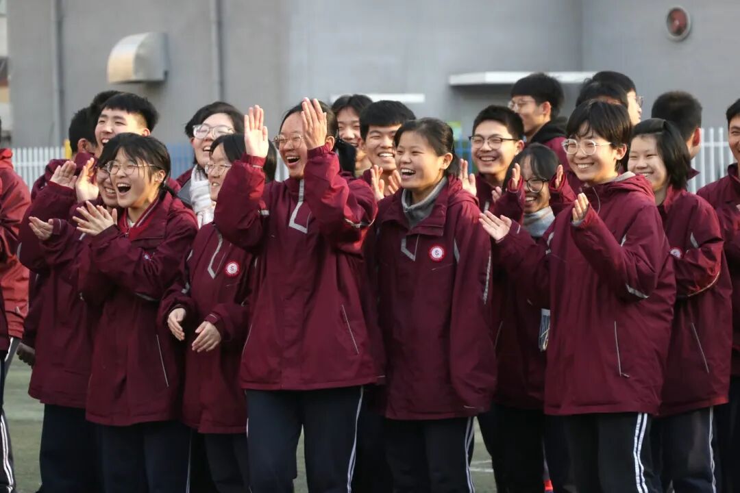 力拔山兮气盖世！丨私立一中高中学子迎元旦拔河比赛圆满举行