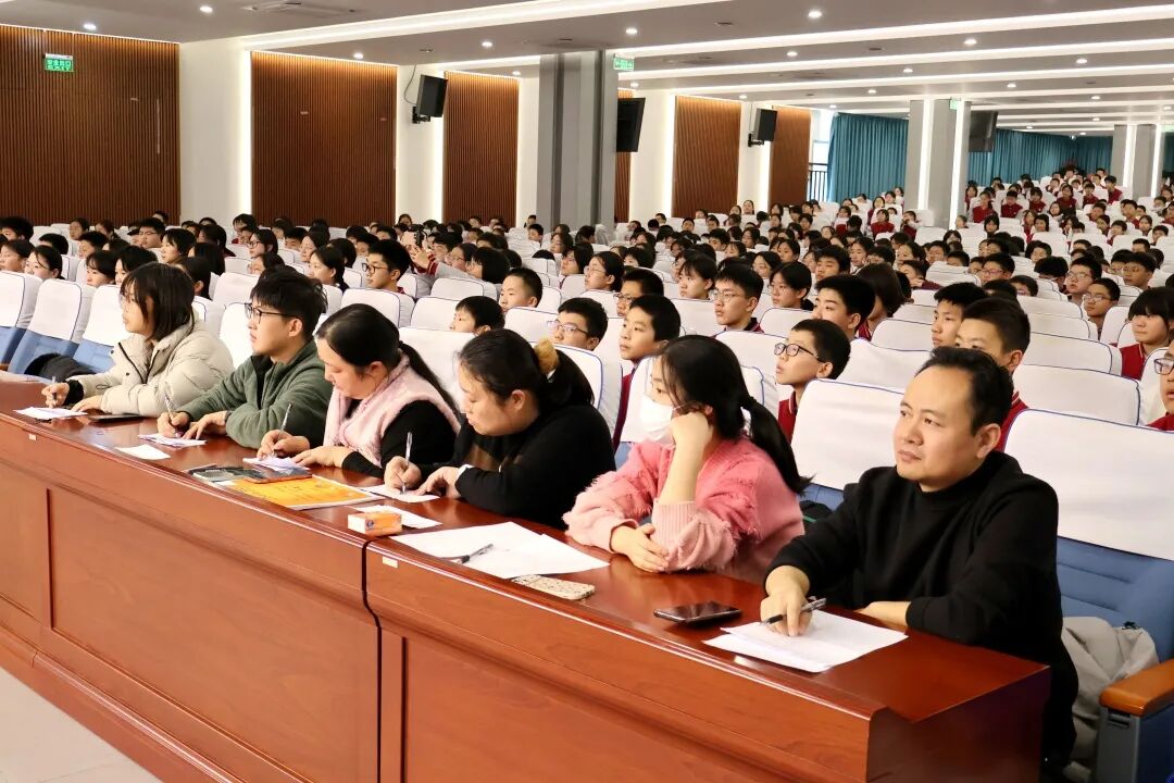 歌启青春生双翼,声聚班魂向未来 | 私立一中初中部七年级三风一训一歌展评