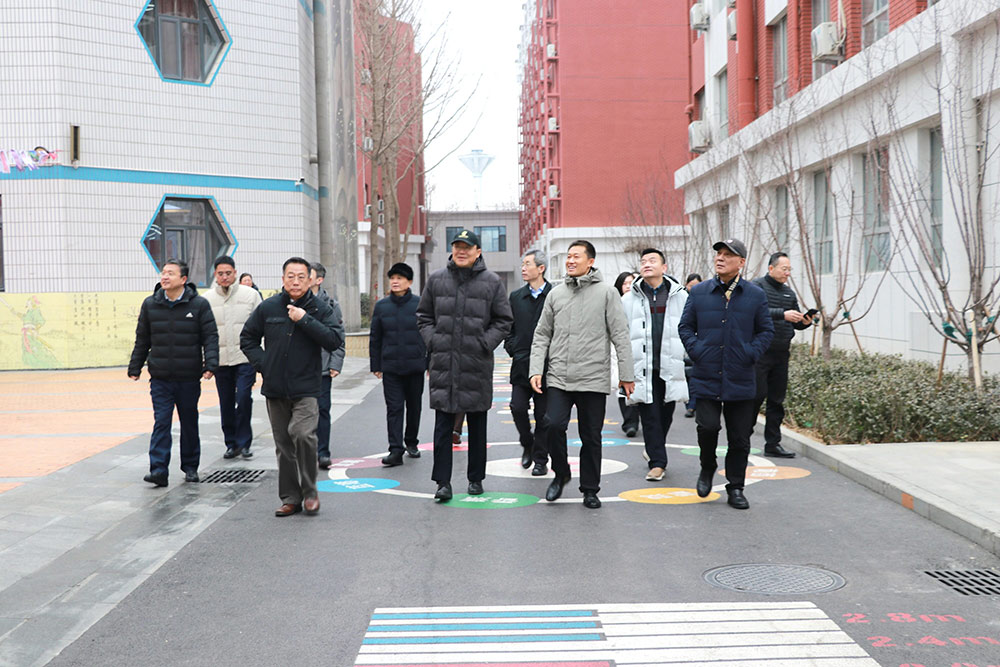 中国民办教育协会、中国教育国际交流协会领导及专家一行莅临私立一中调研指导