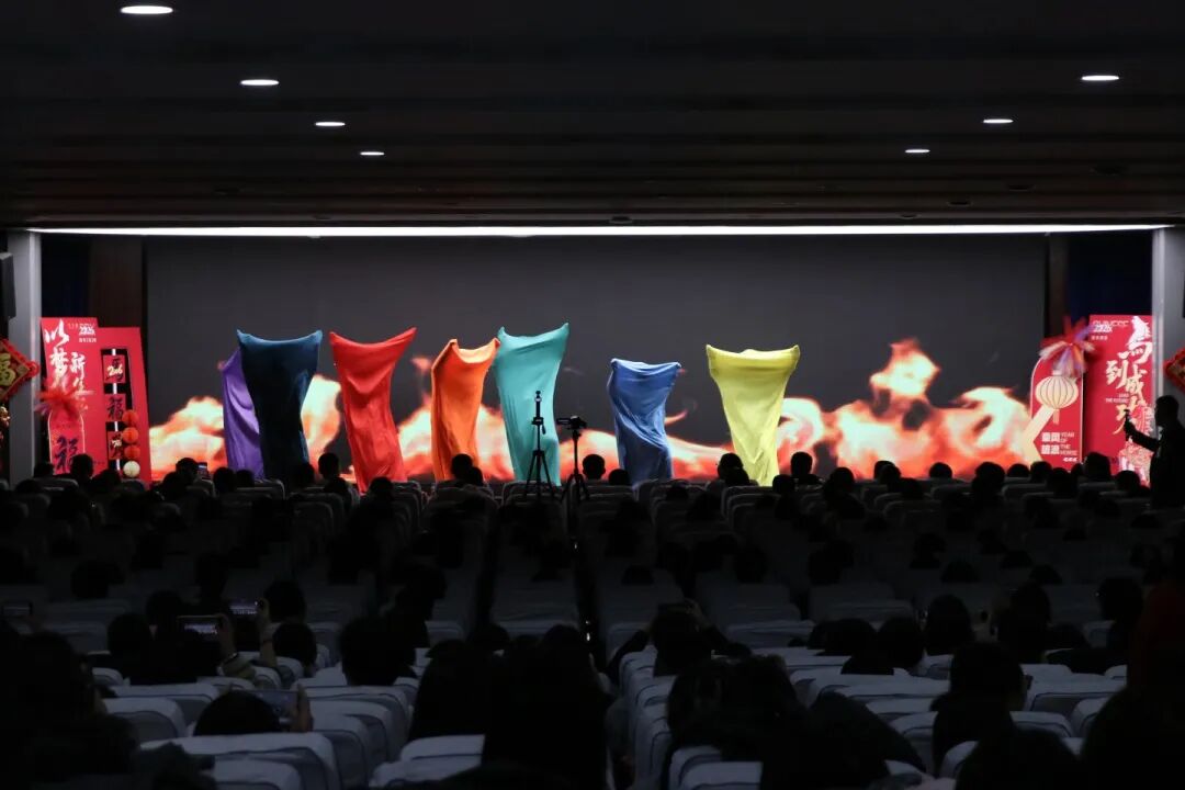 万马奔腾  共创辉煌丨石家庄私立一中教育集团2026年会盛典圆满举行