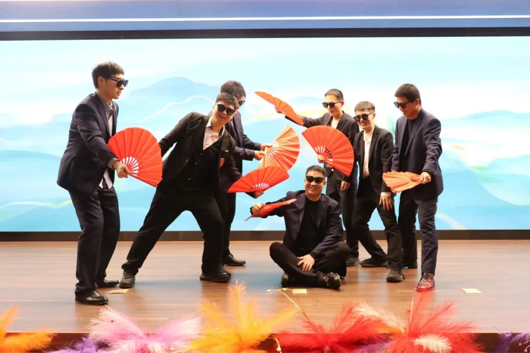 万马奔腾  共创辉煌丨石家庄私立一中教育集团2026年会盛典圆满举行