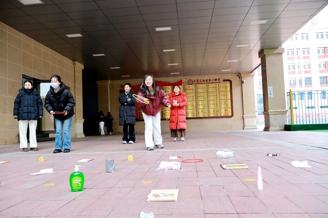 巾帼绽芳华，暖聚校园情 | 石家庄私立一中初中部致敬每一位了不起的“她”