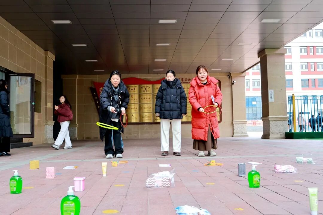 巾帼绽芳华，暖聚校园情 | 石家庄私立一中初中部致敬每一位了不起的“她”