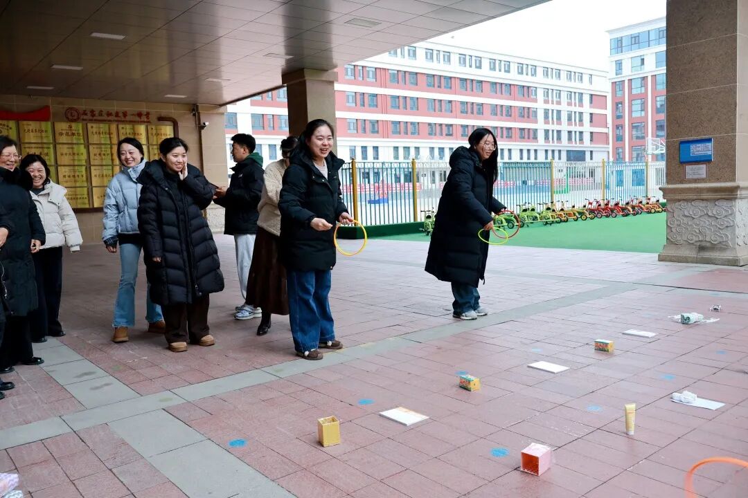 巾帼绽芳华，暖聚校园情 | 石家庄私立一中初中部致敬每一位了不起的“她”