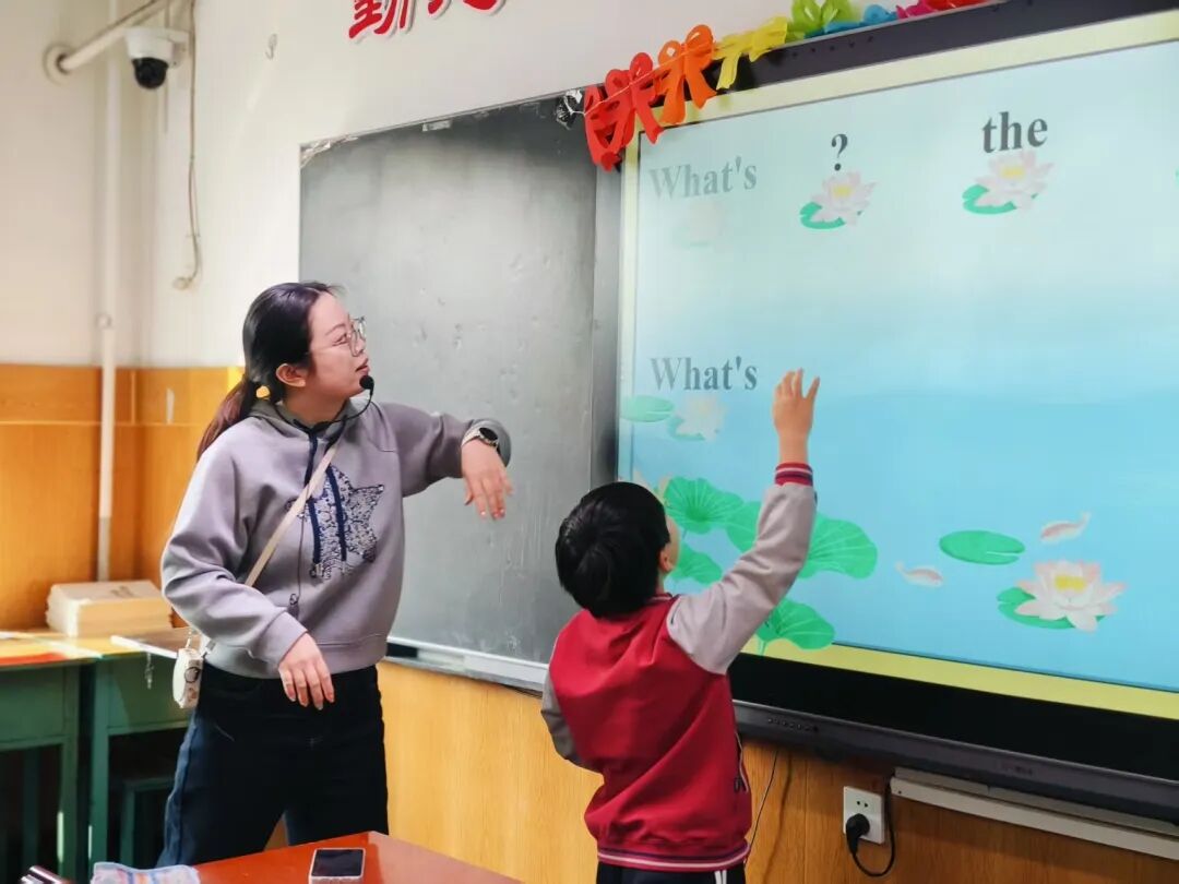 【立小•教学】推门听课“零距离” 解锁课堂新活力|春季开学推门课纪实