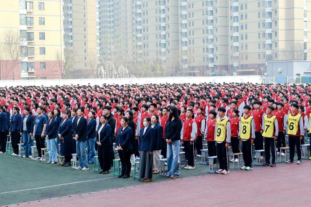 学雷锋·树新风·寻榜样·践行动|石家庄私立一中初中部学习雷锋月表彰大会