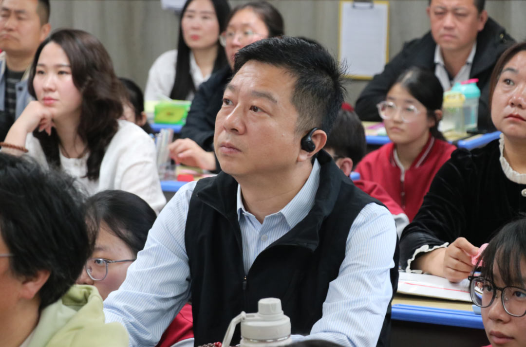 以爱之名 共赴成长丨私立一中圆满召开高一、高三年级家长会