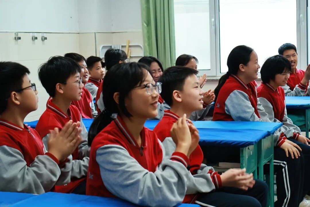 光之魔法阵燃爆课堂！解锁科学新玩法！ | 石家庄私立一中初中部趣味科学实践课