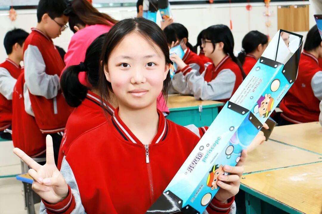 光之魔法阵燃爆课堂！解锁科学新玩法！ | 石家庄私立一中初中部趣味科学实践课