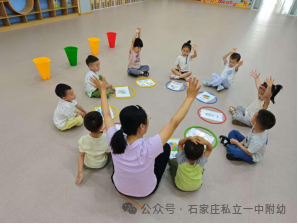 【幼儿园】硬核科技进校园，无人机足球燃情开启