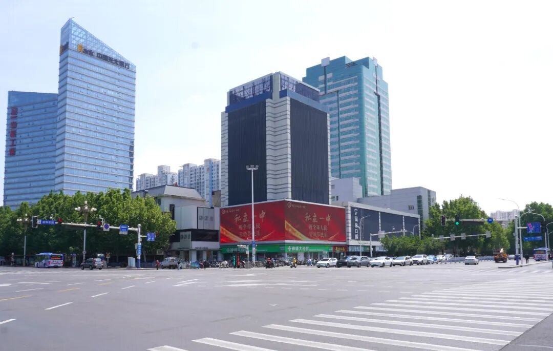 C位霸屏！私立一中五一