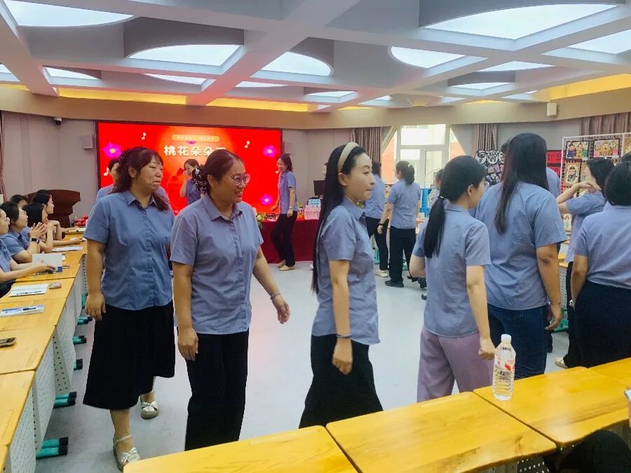 【立小•开学季】赋能成长担使命 同心启航赴新程｜2026 年秋季班主任培训暨年级团队开启仪式纪实