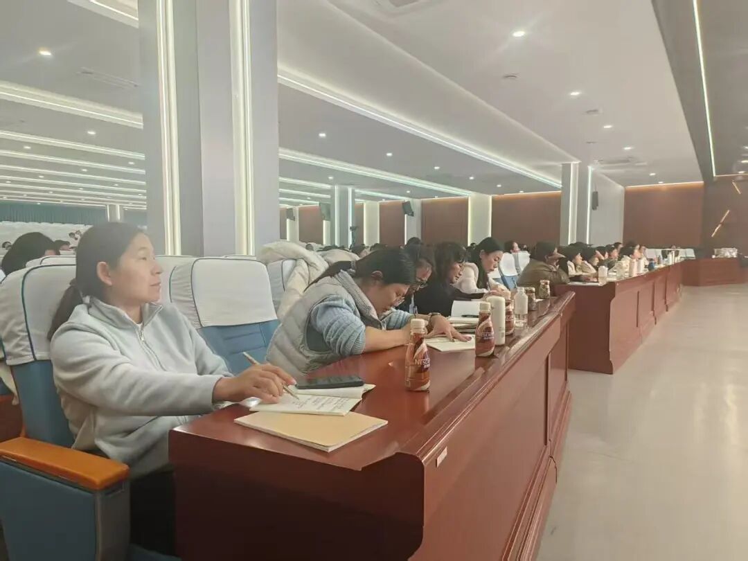 【立小 • 研修】智启AI新篇  共探班级管理新智慧