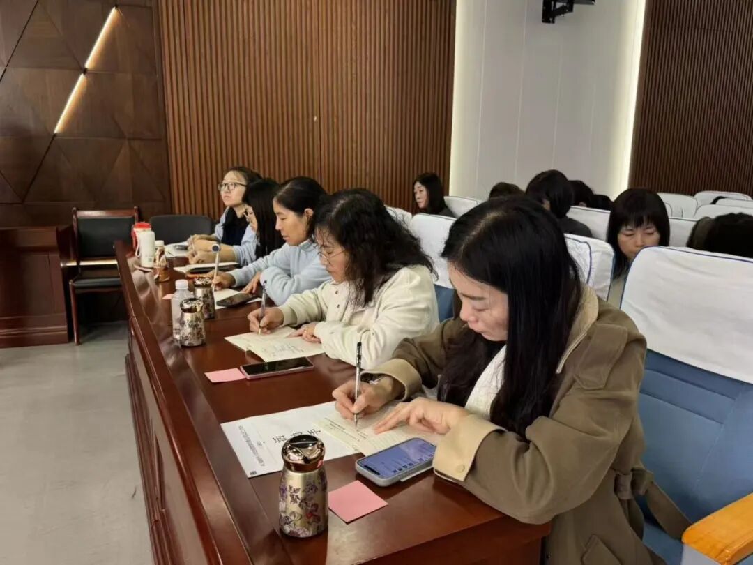 【立小 • 研修】智启AI新篇  共探班级管理新智慧